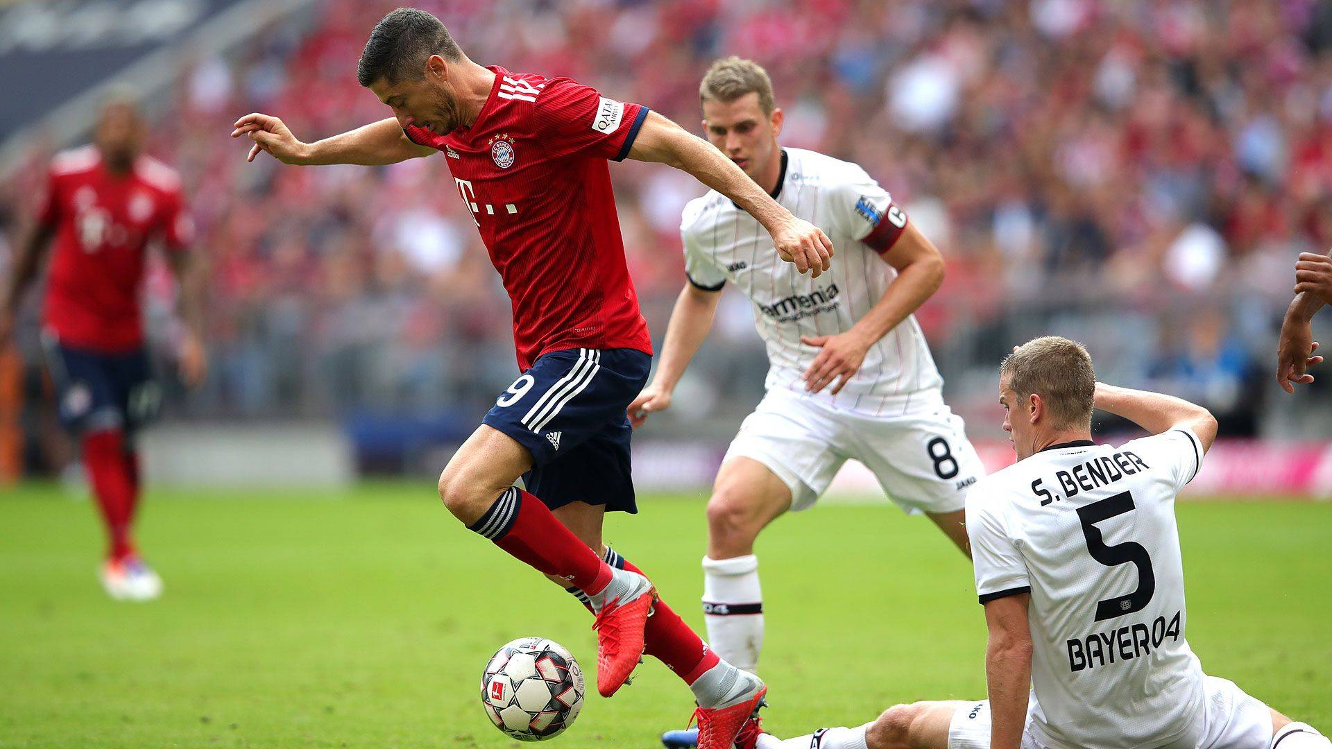 拜仁慕尼黑宣布签约新锋线,助球队锋线更上一层楼 拜仁慕尼黑宣布签约新锋线,助球队锋线更上一层楼