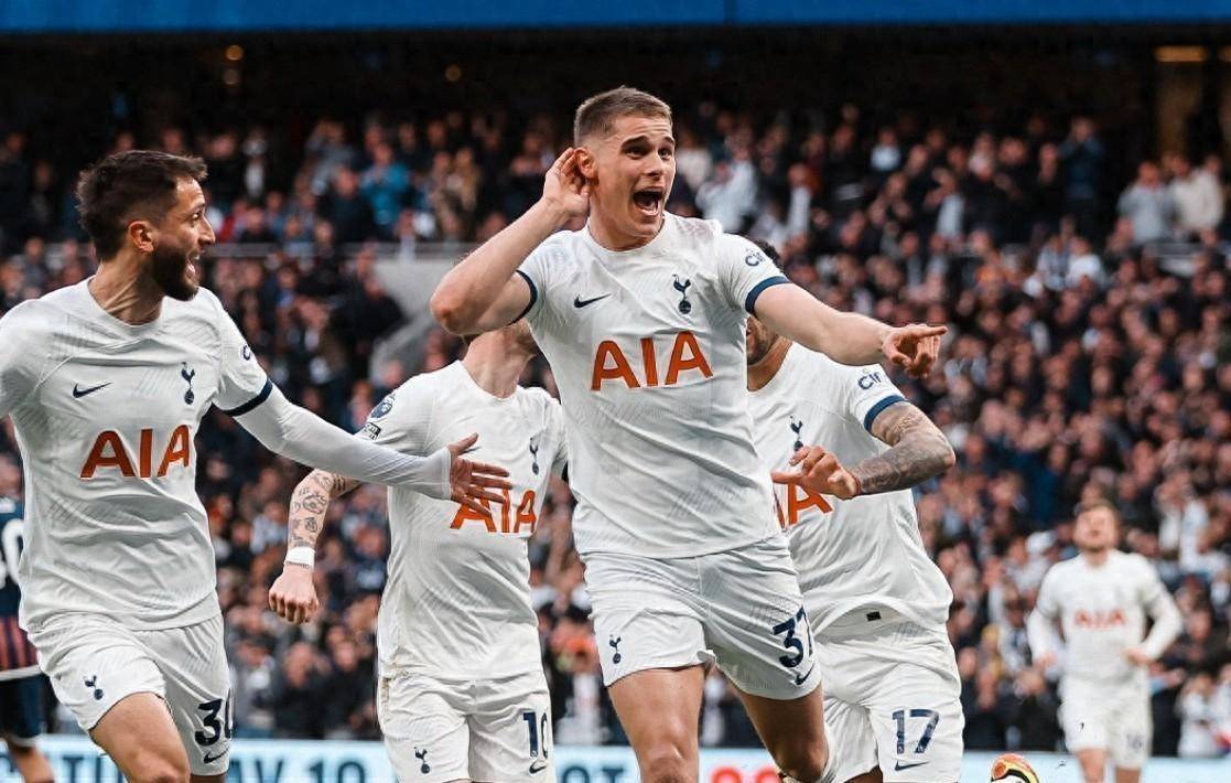 热刺客场不敌埃弗顿,遭遇对手全取三分 热刺客场不敌埃弗顿,遭遇对手全取三分