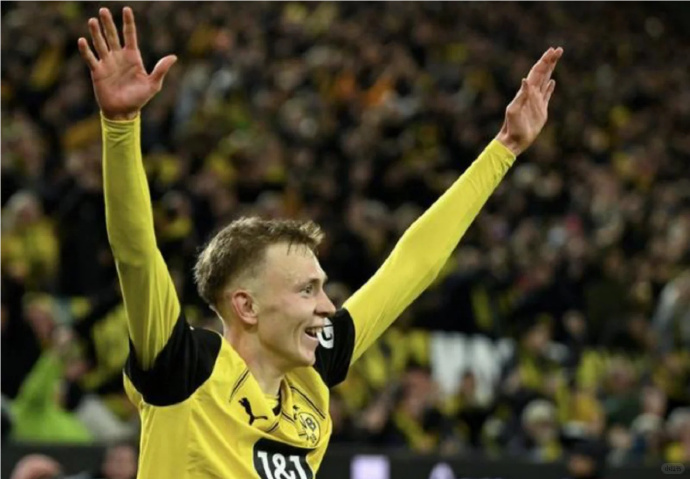 多特蒙德凭借精妙进球力压对手取得胜利 多特蒙德凭借精妙进球力压对手取得胜利