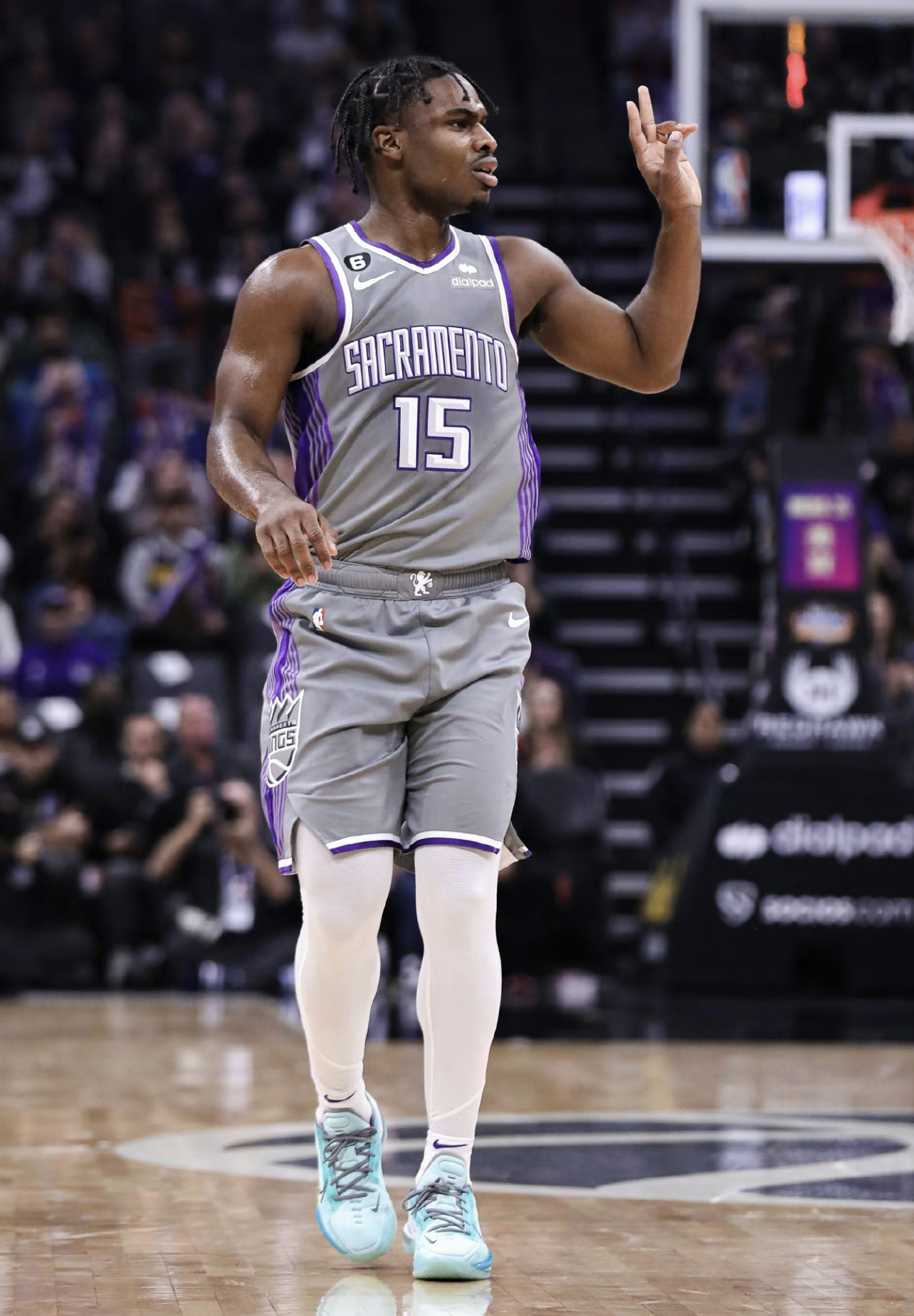 米切尔砍下生涯新高得分,千载难逢表现引众观注 米切尔砍下生涯新高得分,千载难逢表现引众观注