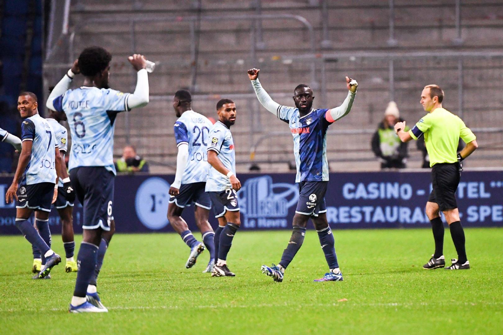 决战巅峰,法甲联赛花絮重现 决战巅峰,法甲联赛花絮重现