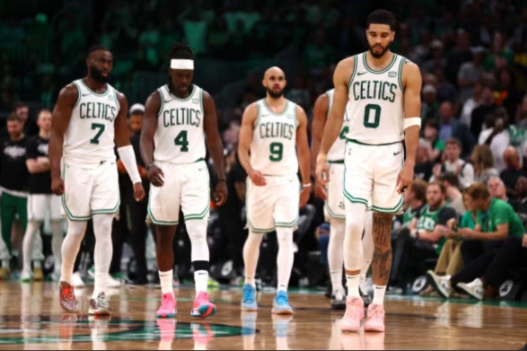 调整战术!主帅变阵提高球队进攻效率 调整战术!主帅变阵提高球队进攻效率