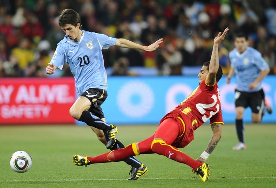 精彩赛报告:乌拉圭队摘取胜果 精彩赛报告:乌拉圭队摘取胜果