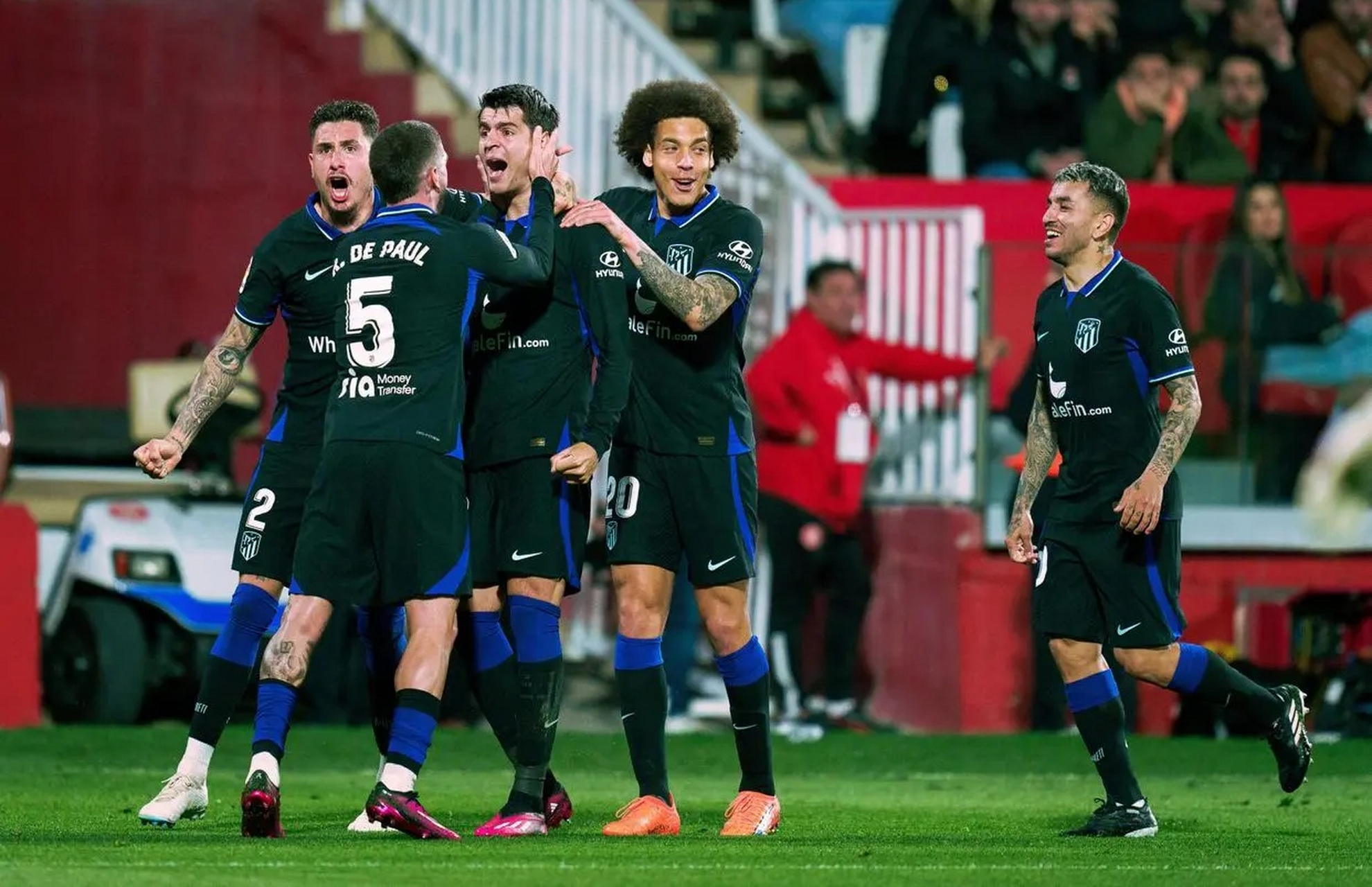 马德里竞技客场逆袭取胜，雄心壮志奋勇前进