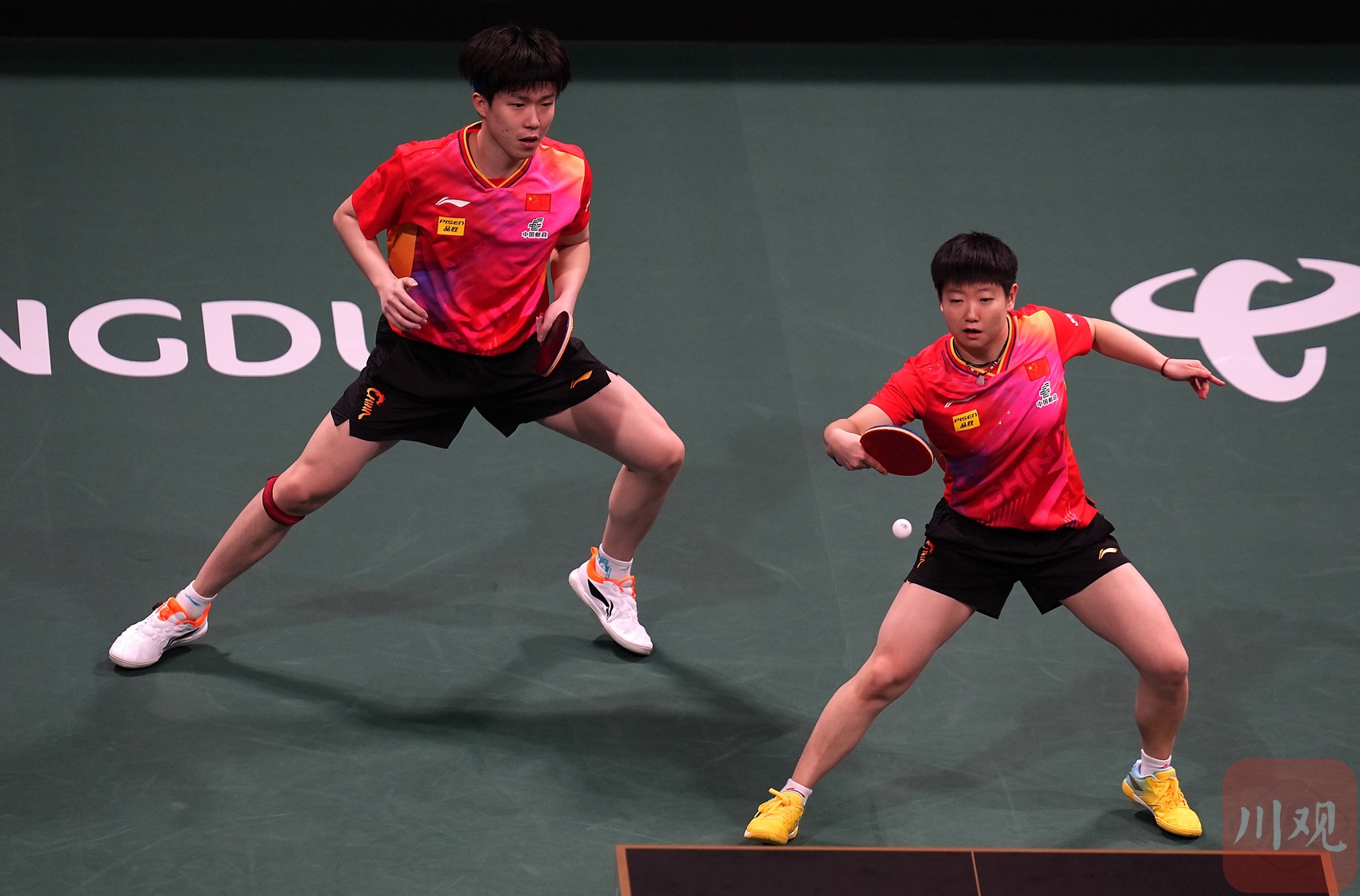 无间合作!球队团结一心争胜比赛 无间合作!球队团结一心争胜比赛