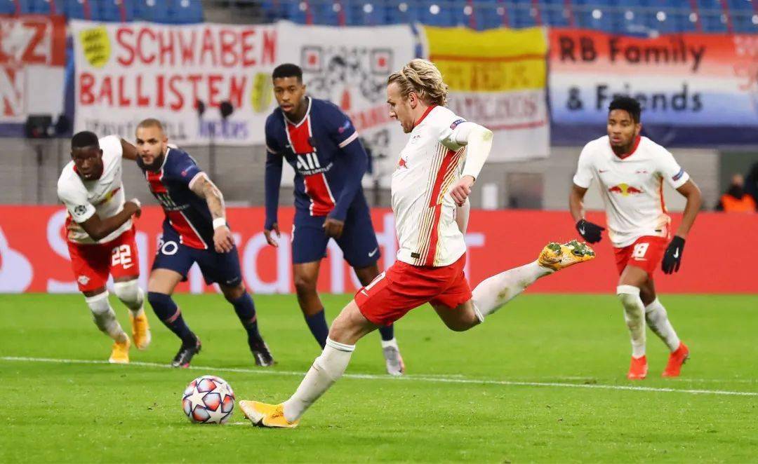 莱比锡主场输曼联,小组出线未解谜 莱比锡主场输曼联,小组出线未解谜