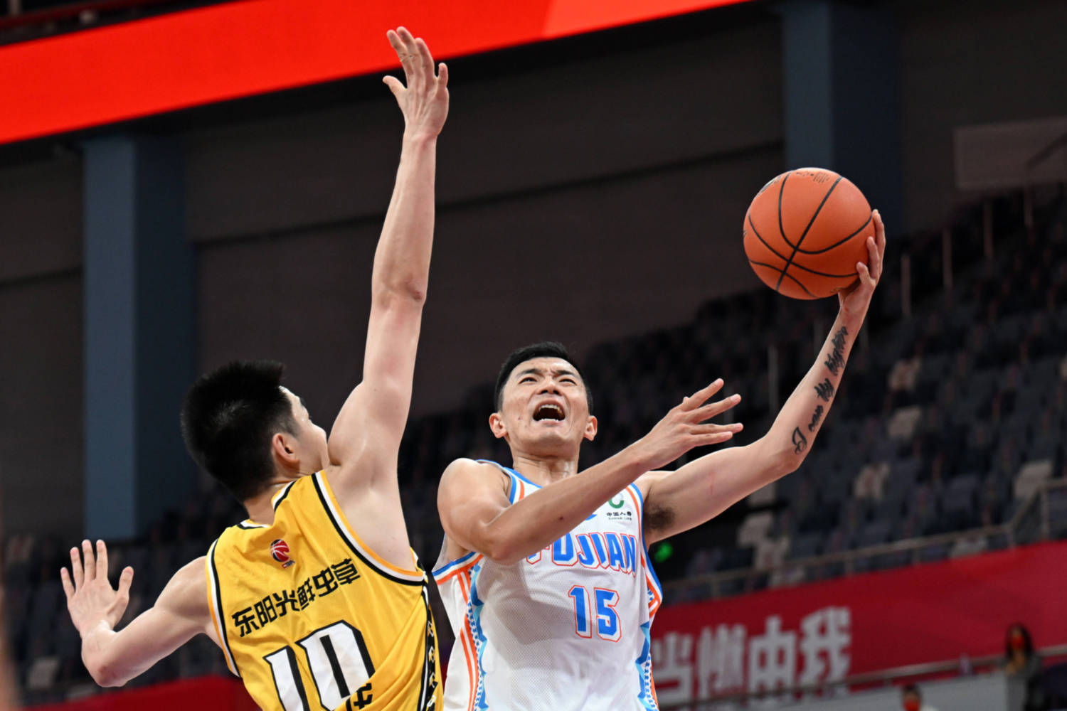 浙江主场击败对手,领先优势获得胜利成功 浙江主场击败对手,领先优势获得胜利成功