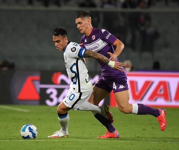 佛罗伦萨客场大胜热那亚,保级压力减轻 佛罗伦萨客场大胜热那亚,保级压力减轻