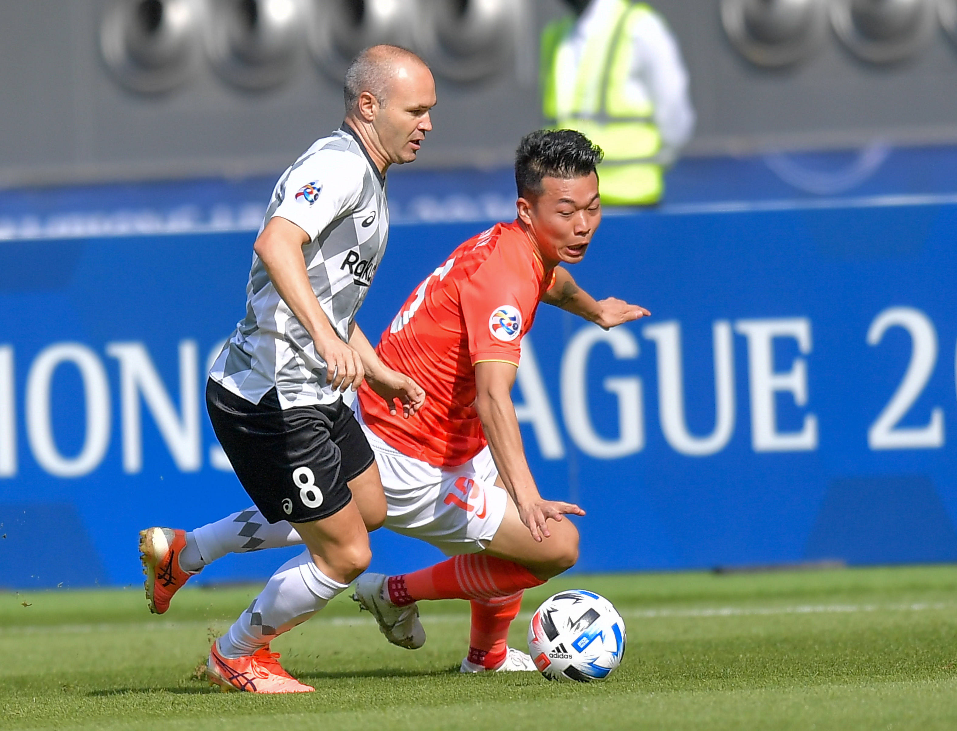 球员个人表现为球队带来胜利 球员个人表现为球队带来胜利