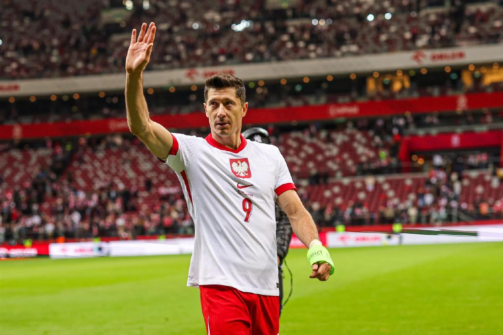 波兰队备战匈牙利,壮志凌云必取三分 波兰队备战匈牙利,壮志凌云必取三分