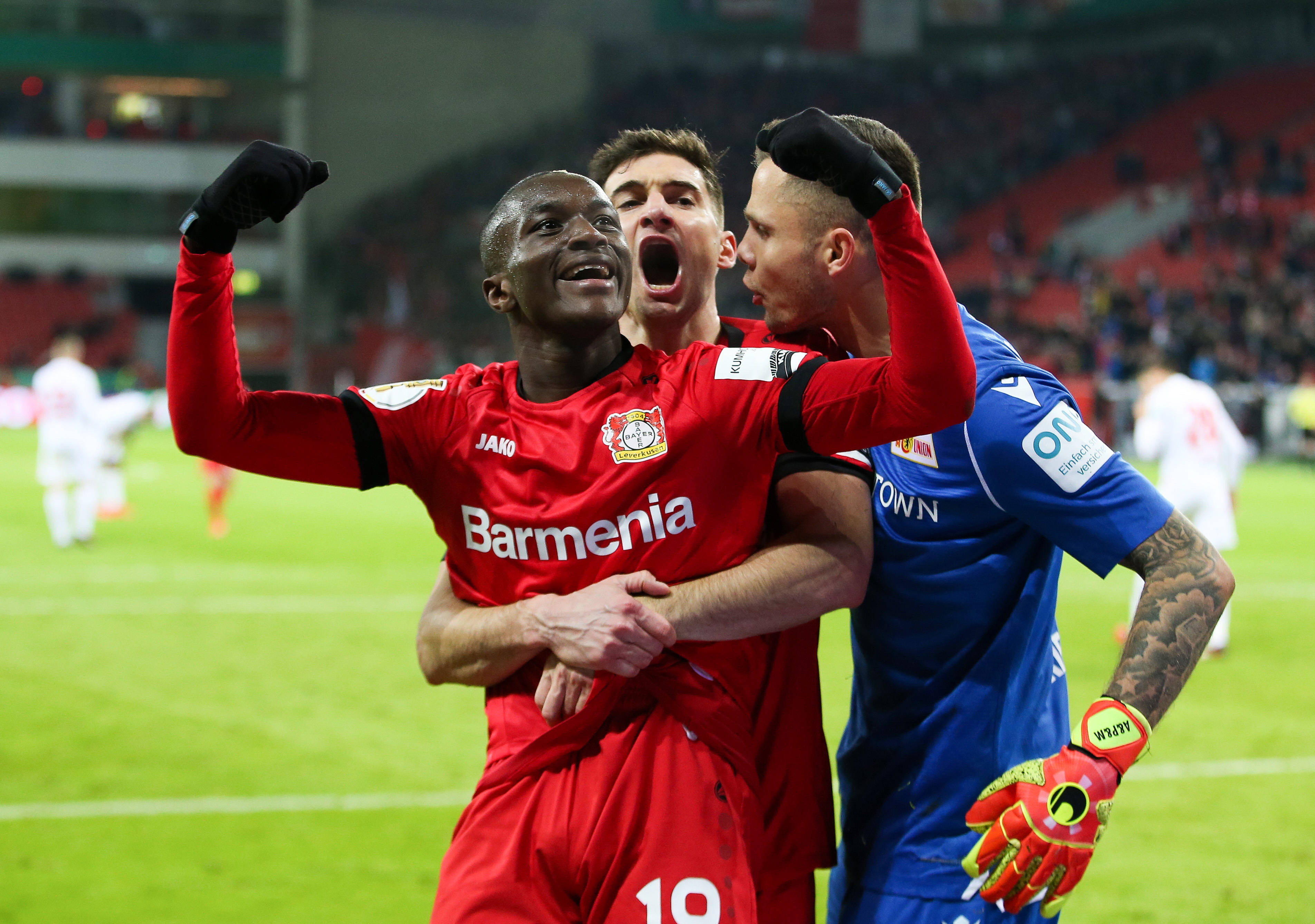 勒沃库森主场横扫科隆,收获开门红欢乐收获 勒沃库森主场横扫科隆,收获开门红欢乐收获