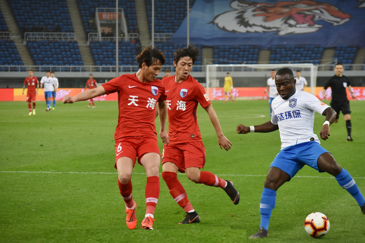 天津泰达队再破门得分,稳固中游位置 天津泰达队再破门得分,稳固中游位置