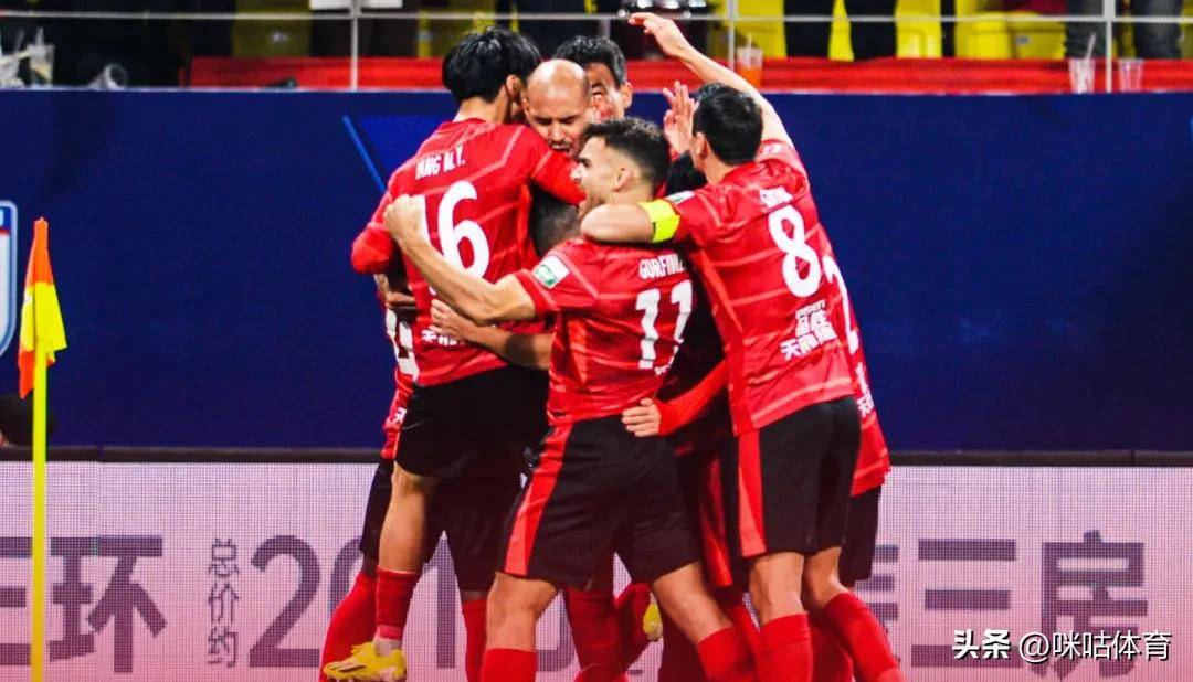 阿尔卡宛主场大胜,联赛排名上升 阿尔卡宛主场大胜,联赛排名上升