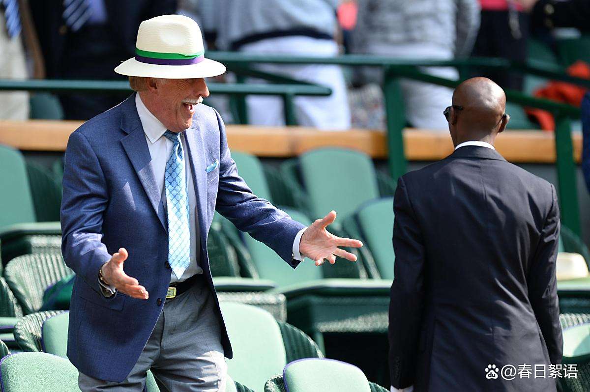 马刺主帅波波维奇开启辅导模式,球队士气高涨 马刺主帅波波维奇开启辅导模式,球队士气高涨