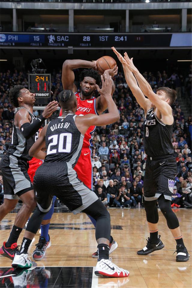 福建队主场取得胜利,连胜国王队 福建队主场取得胜利,连胜国王队