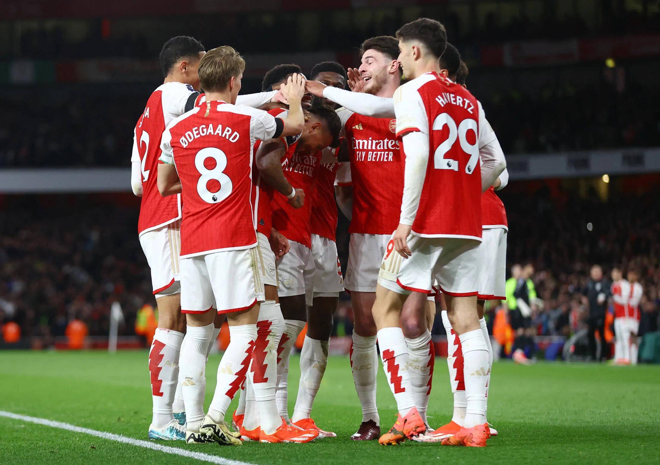 巴黎圣日耳曼逆转晋级欧冠半决赛 巴黎圣日耳曼逆转晋级欧冠半决赛