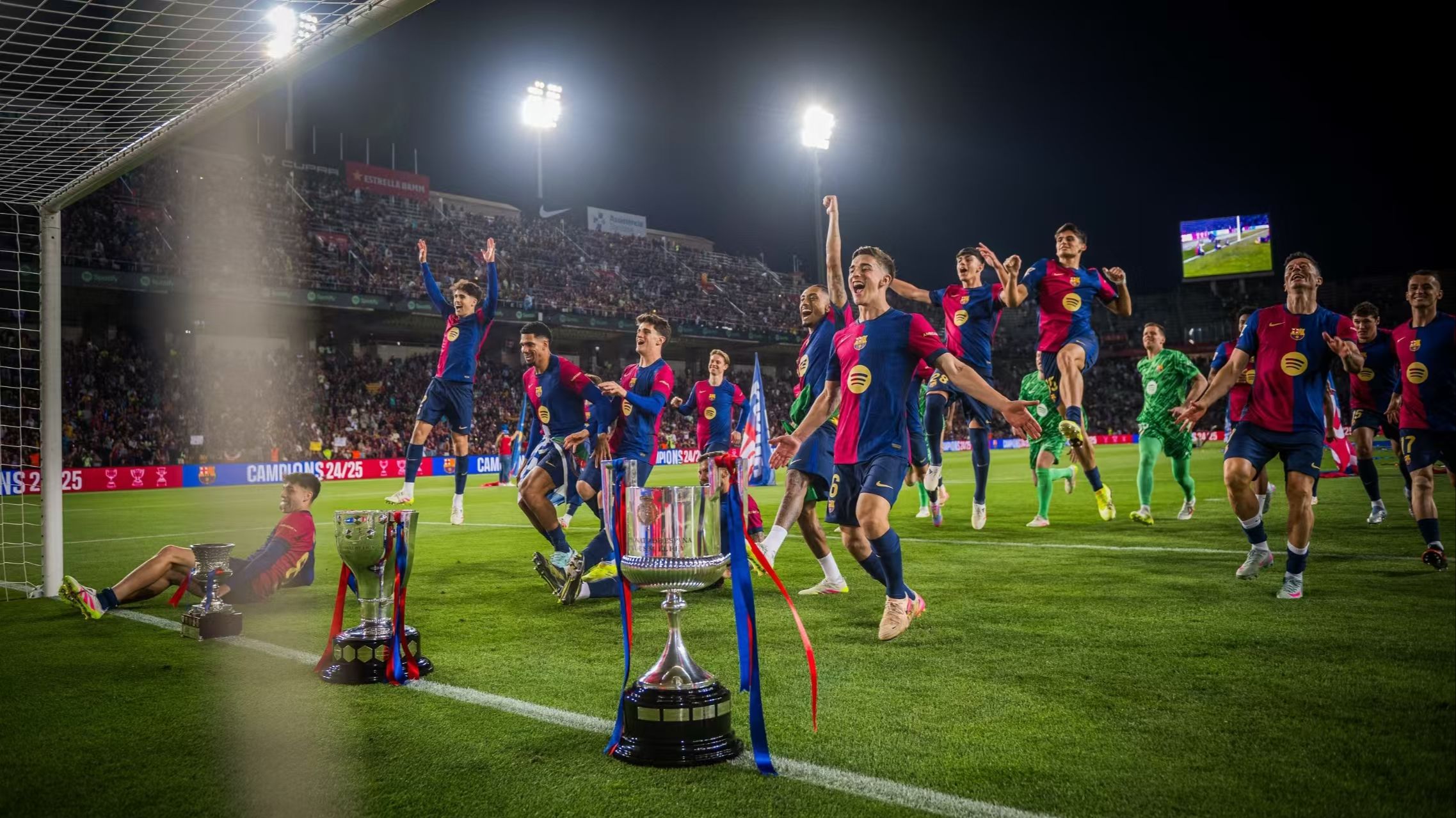 西甲球队在国际比赛中顺利晋级