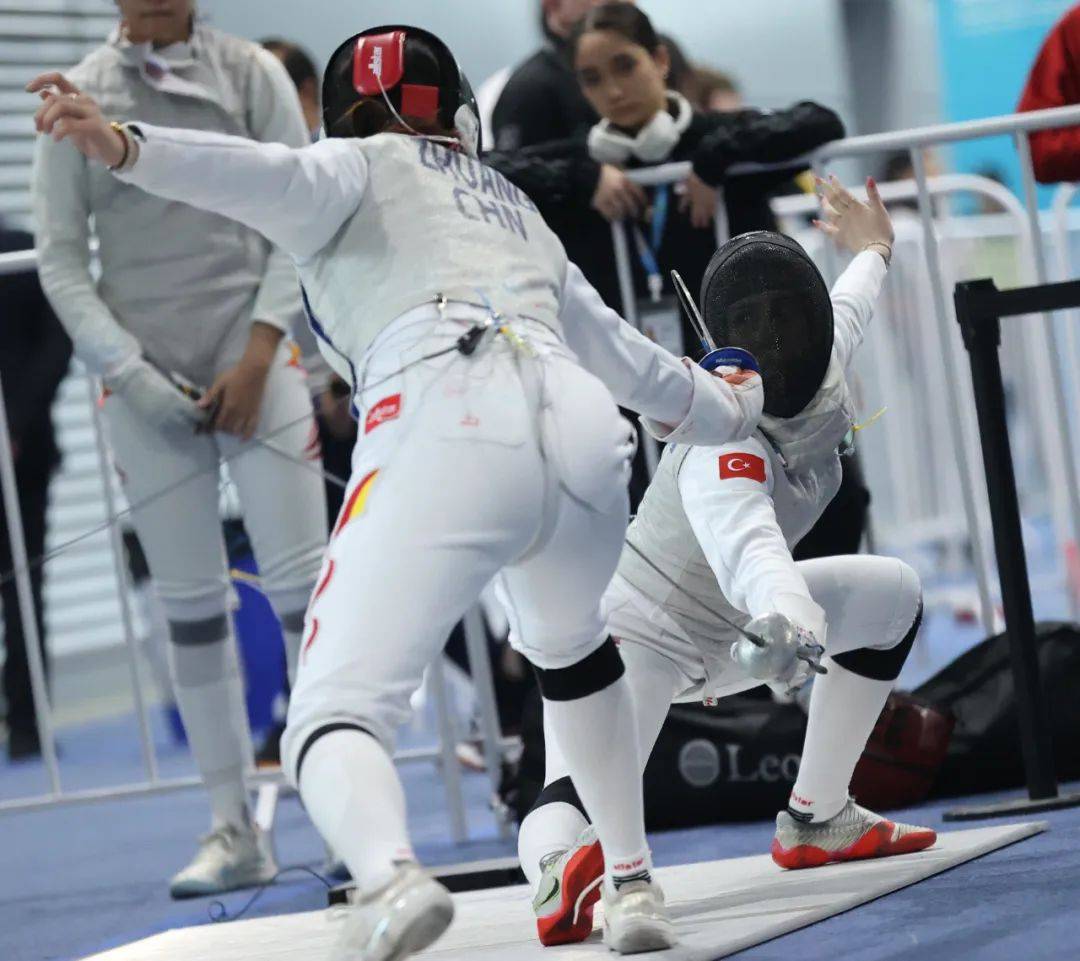 刚果击剑选手稳扎稳打,晋级决赛 刚果击剑选手稳扎稳打,晋级决赛