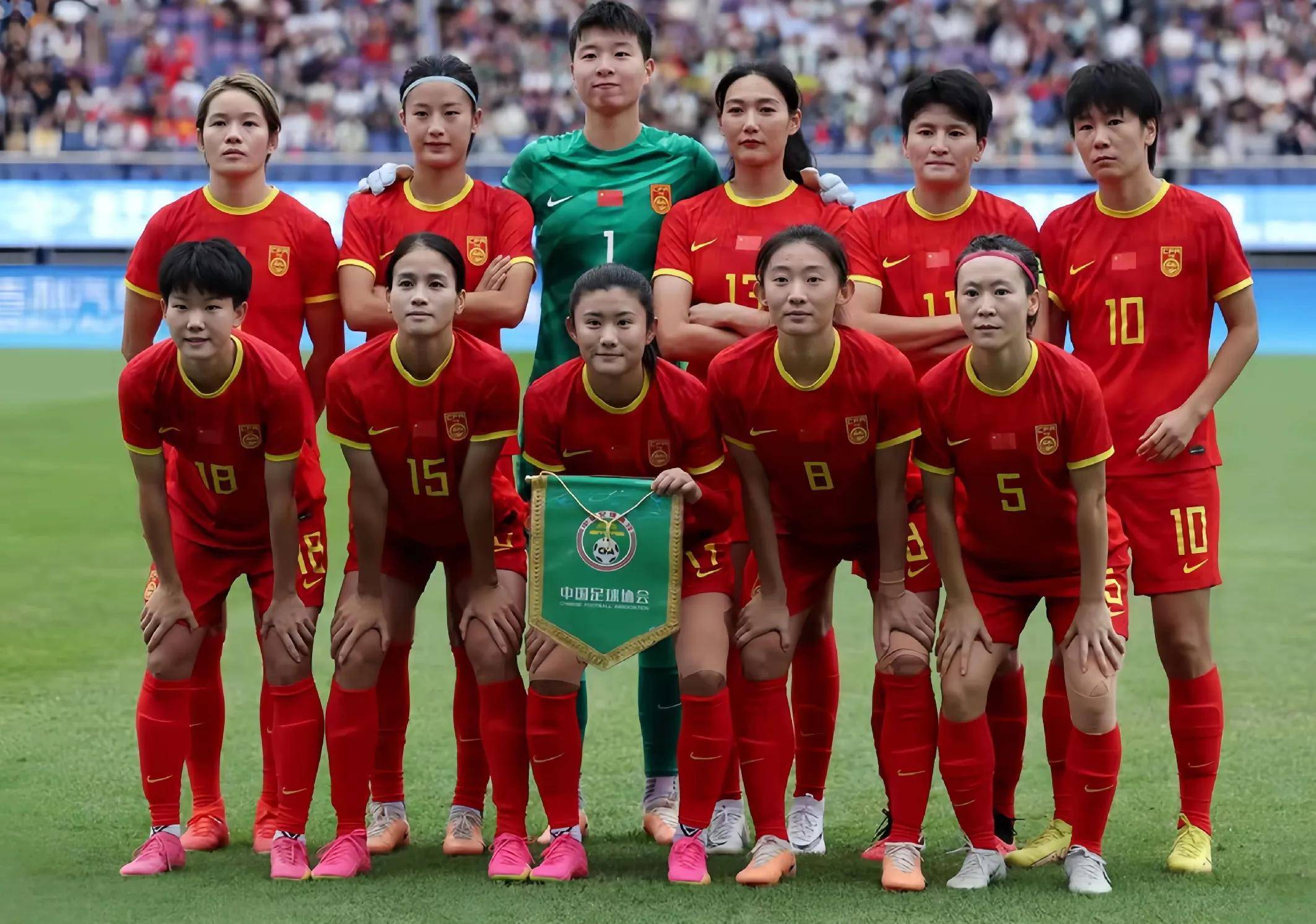 利记平台-中国女足队员精湛技艺打动全场观众